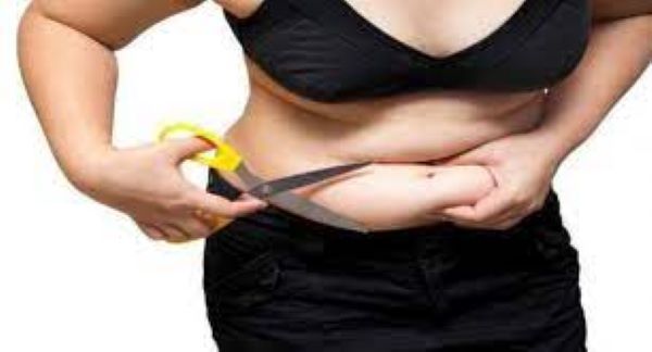 Đo độ dày của nếp gấp da là một trong những cách chẩn đoán béo phì độ 2